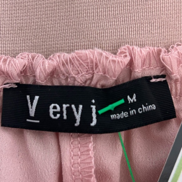 Very J Skort Pink Ruffle Lace Miniskirt Skort NWT Size Medium - Picture 7 of 9